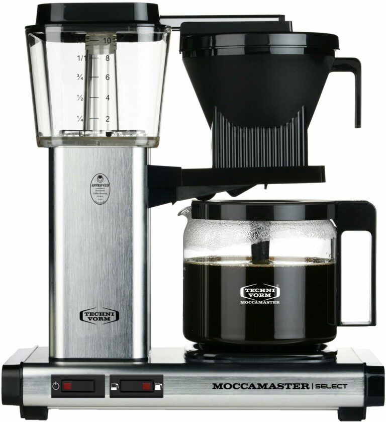 Cafetière électrique avec carafe de verre remplie de café